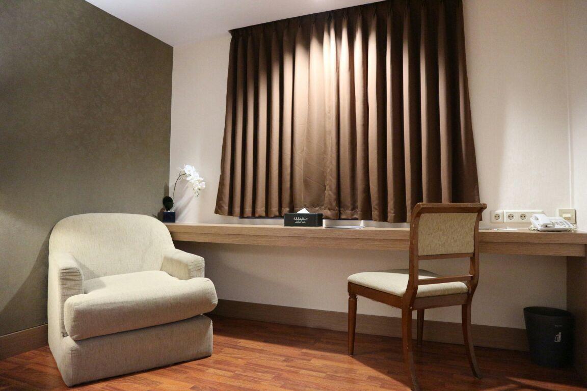 Horison Arcadia Mangga Dua Hotel Jakarta Bagian luar foto