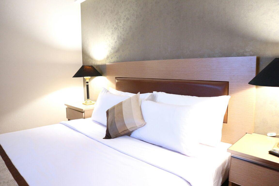 Horison Arcadia Mangga Dua Hotel Jakarta Bagian luar foto