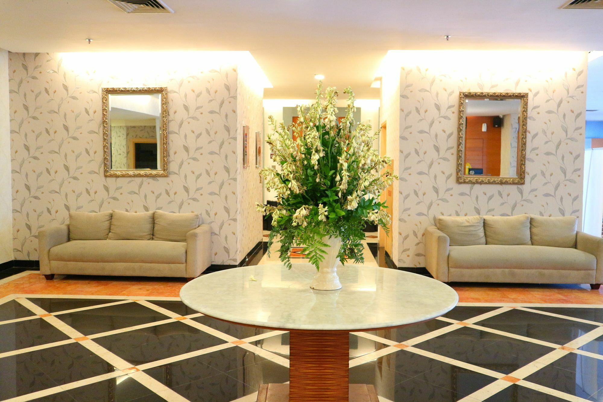 Horison Arcadia Mangga Dua Hotel Jakarta Bagian luar foto